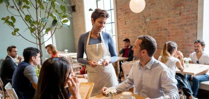 Cuánto cuesta montar un restaurante y qué cosas son esenciales Personal de restaurante